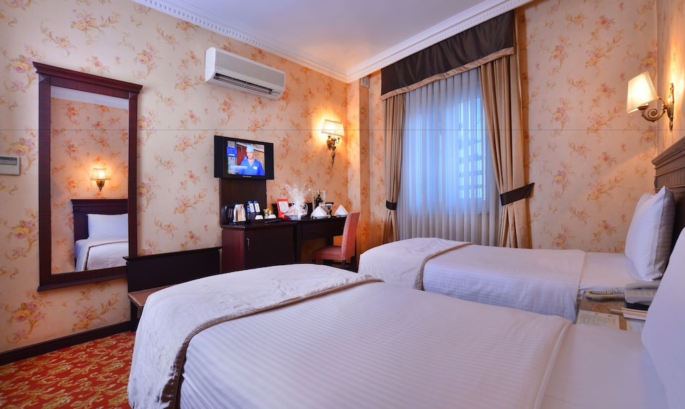 Pera Rose Hotel 14