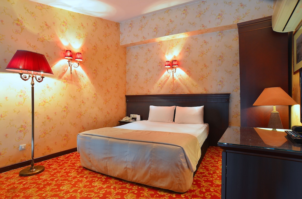 Pera Rose Hotel 15