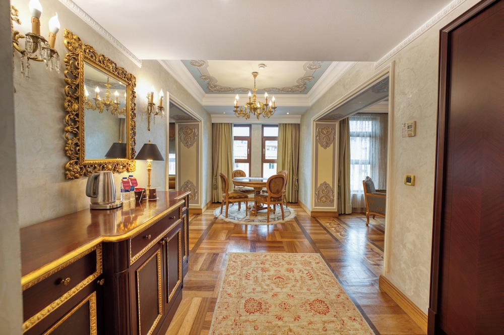 Crowne Plaza Istanbul - Old City 10