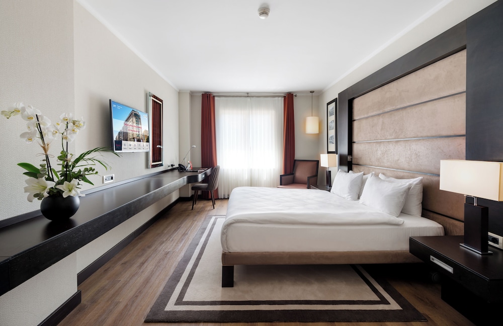 Ramada Plaza by Wyndham Istanbul City Center 22