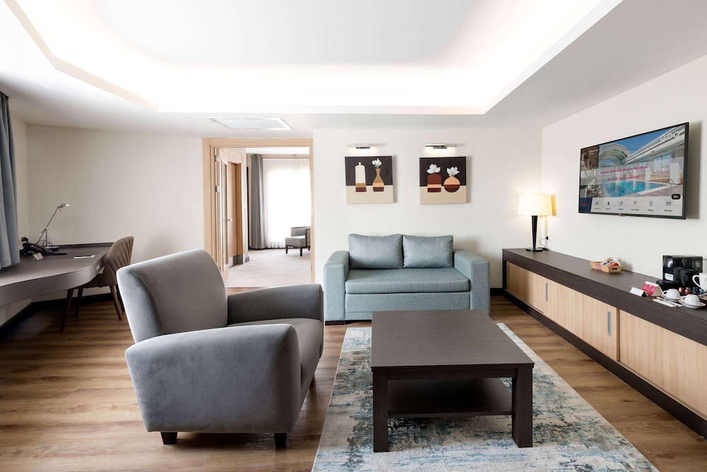 Ramada Plaza by Wyndham Istanbul City Center 18