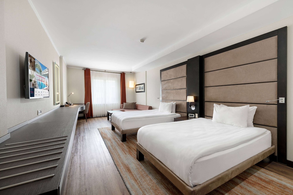Ramada Plaza by Wyndham Istanbul City Center 7