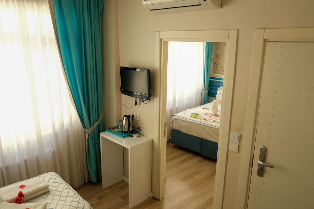 Star Holiday Hotel 11