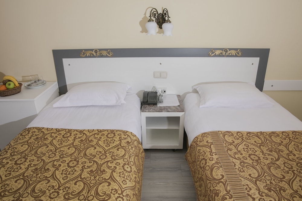 Hotel Hali 13