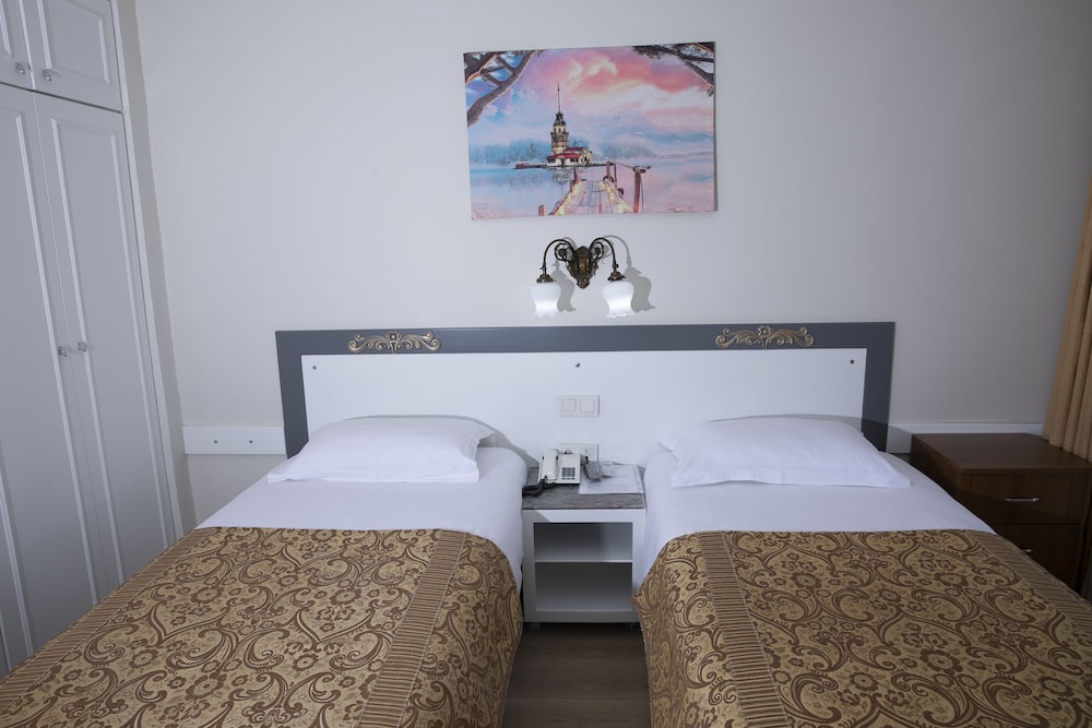 Hotel Hali 12