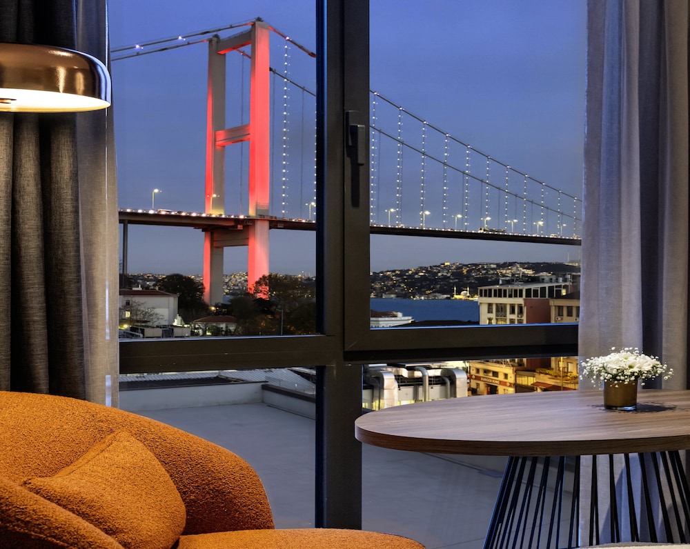 Crowne Plaza Istanbul - Ortakoy Bosphorus 23