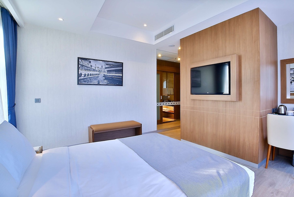 Ramada by Wyndham Istanbul Old City 24