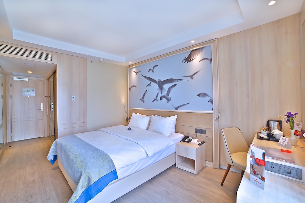 Ramada by Wyndham Istanbul Old City 9