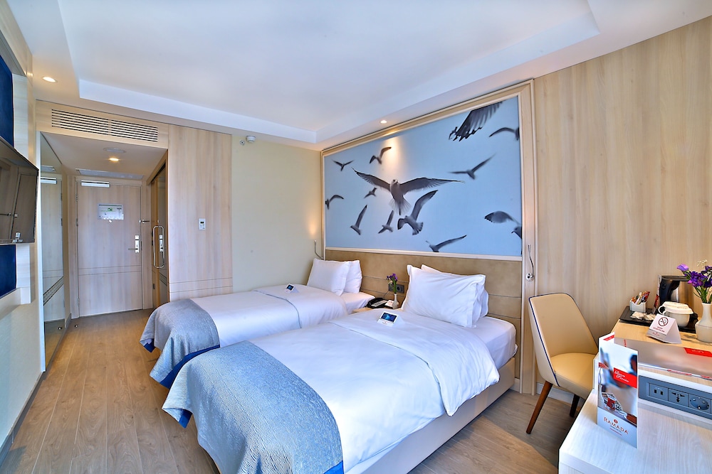 Ramada by Wyndham Istanbul Old City 16