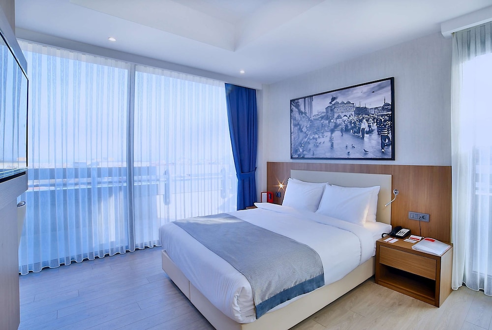 Ramada by Wyndham Istanbul Old City 22