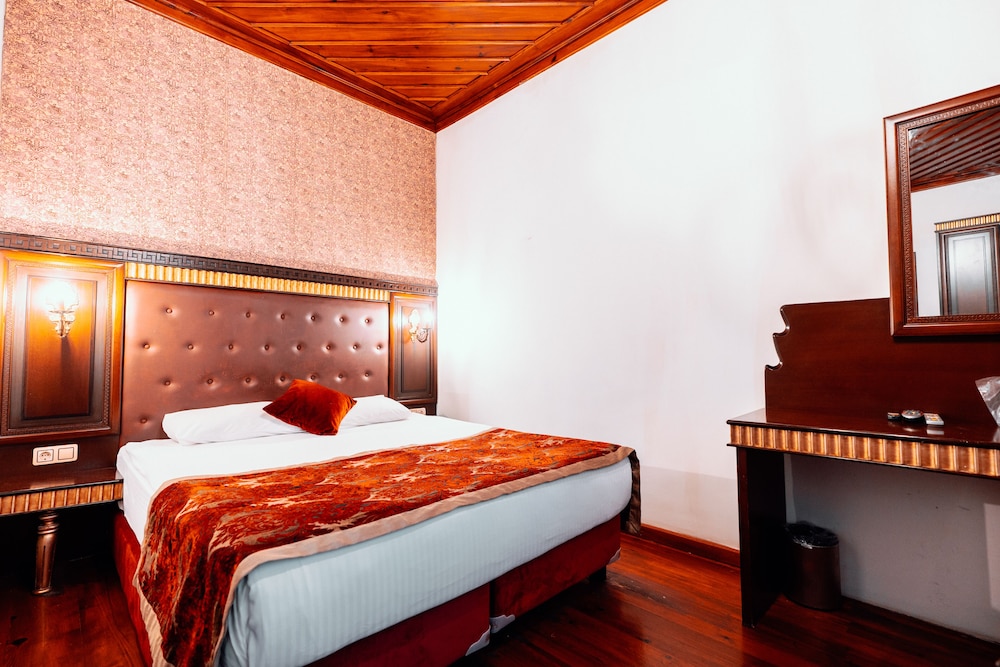 Mediterra Art Hotel 4