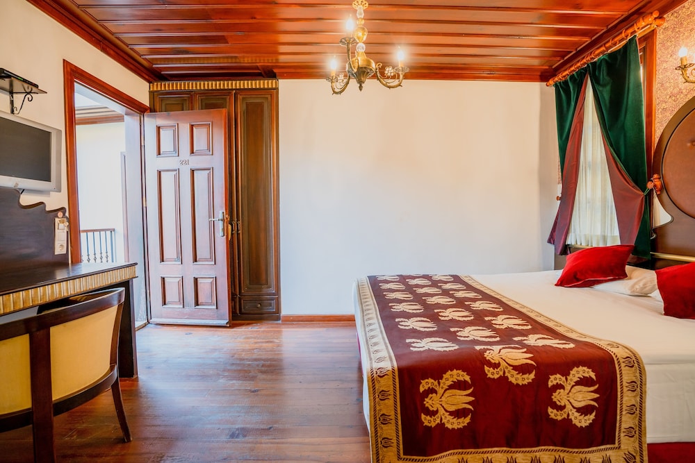 Mediterra Art Hotel 24