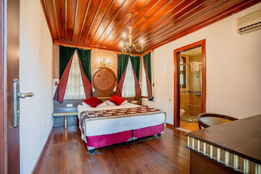 Mediterra Art Hotel 16