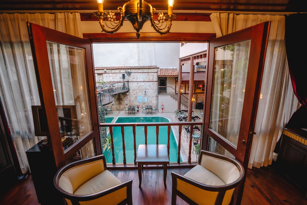 Mediterra Art Hotel 8