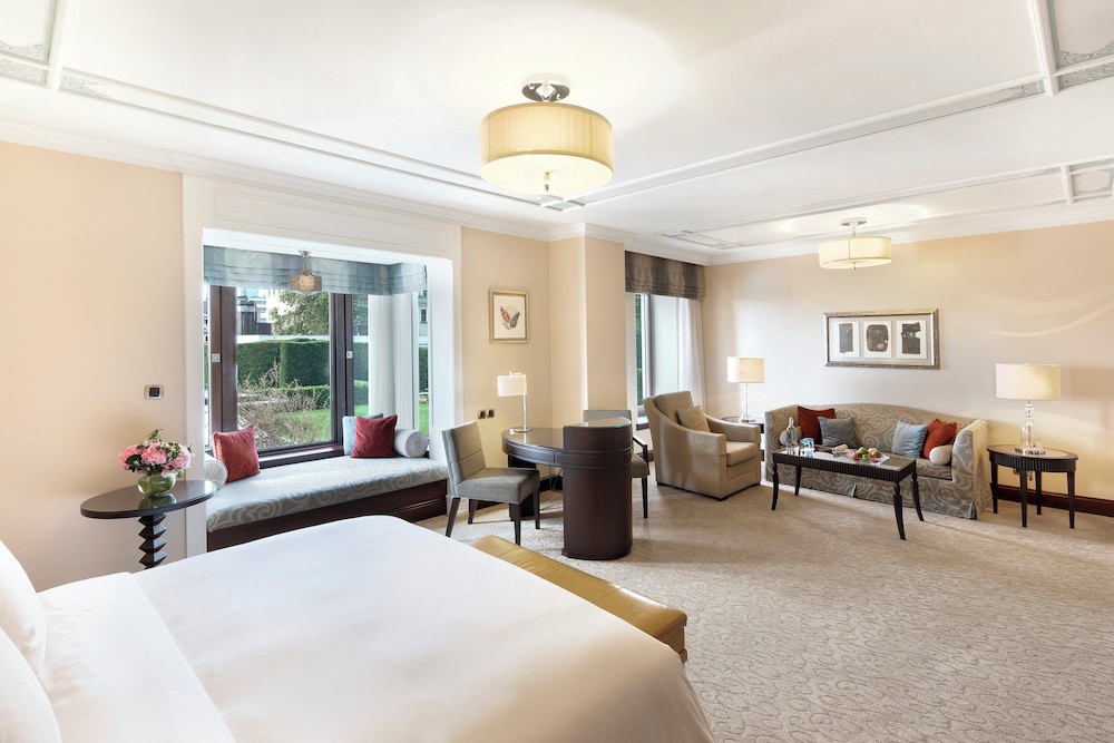 Four Seasons Hotel Istanbul At The Bosphorus 9