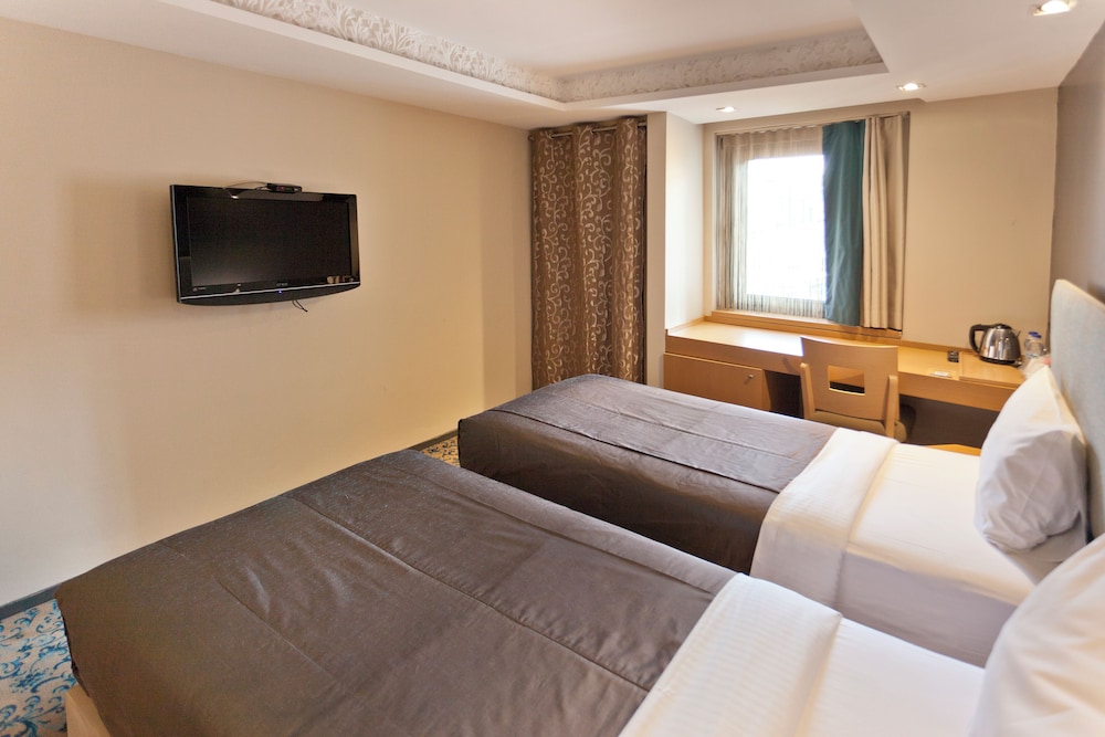 Pera Tulip Hotel 20