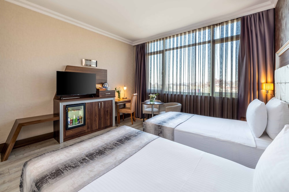 Elite Hotel Dragos 6