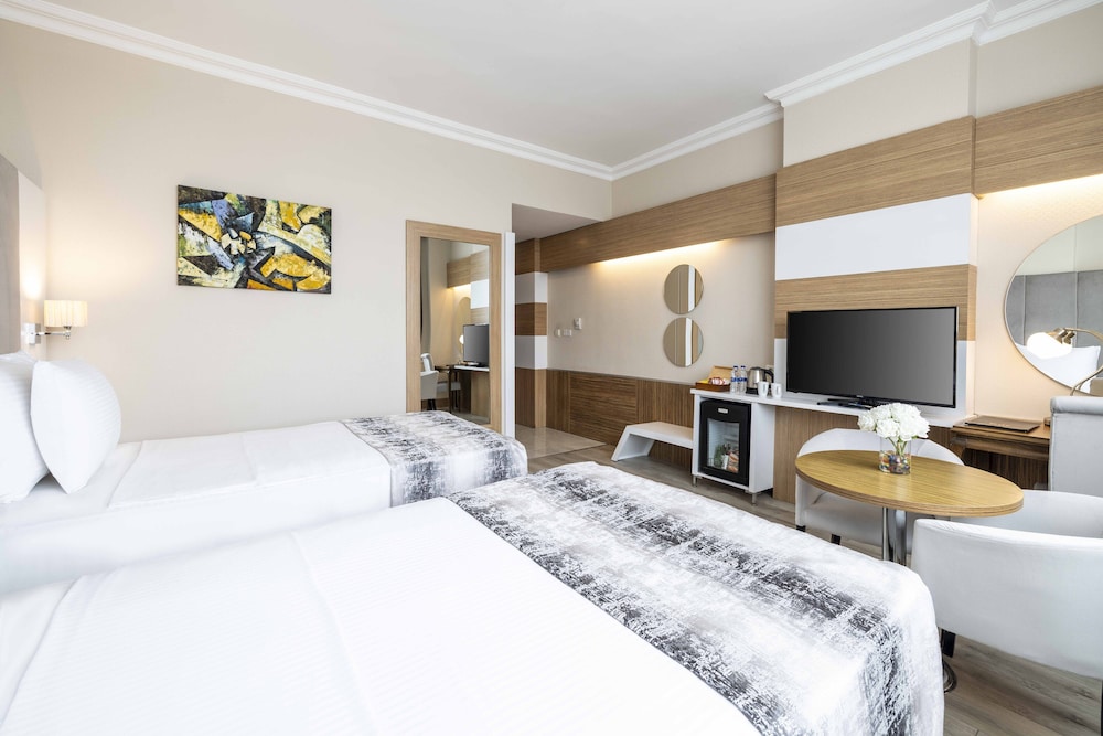 Elite Hotel Dragos 14