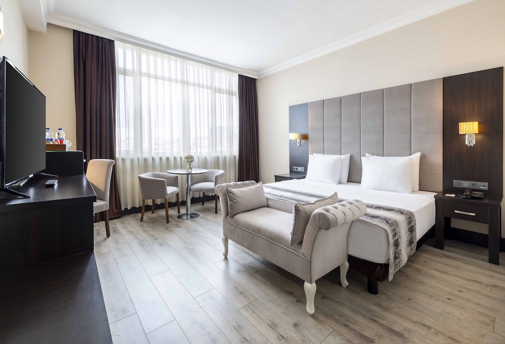 Elite Hotel Dragos 16
