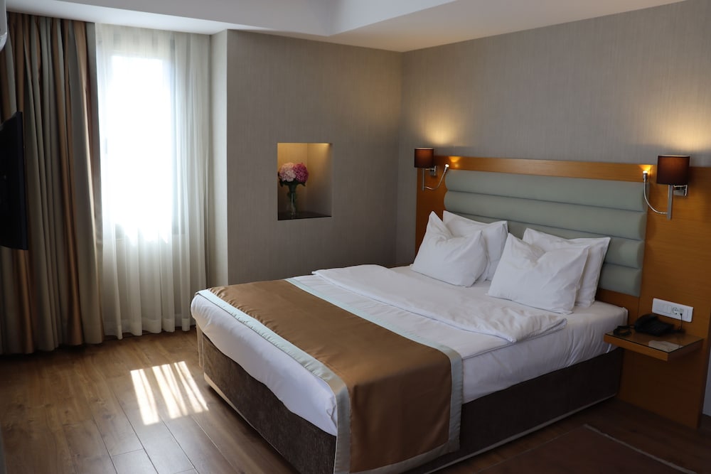 Riva Hotel Taksim 10