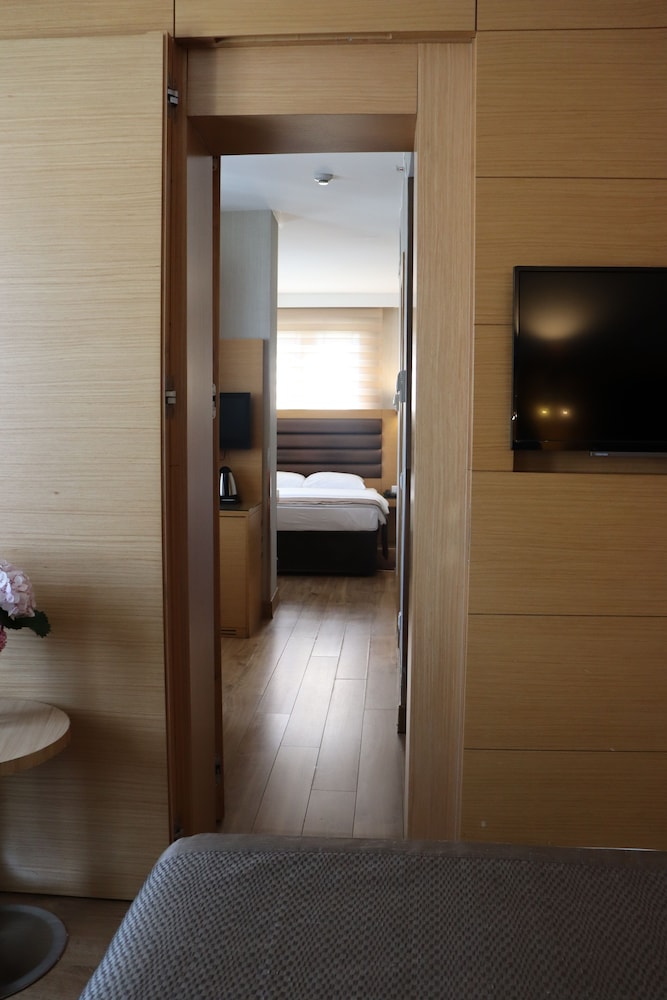 Riva Hotel Taksim 6