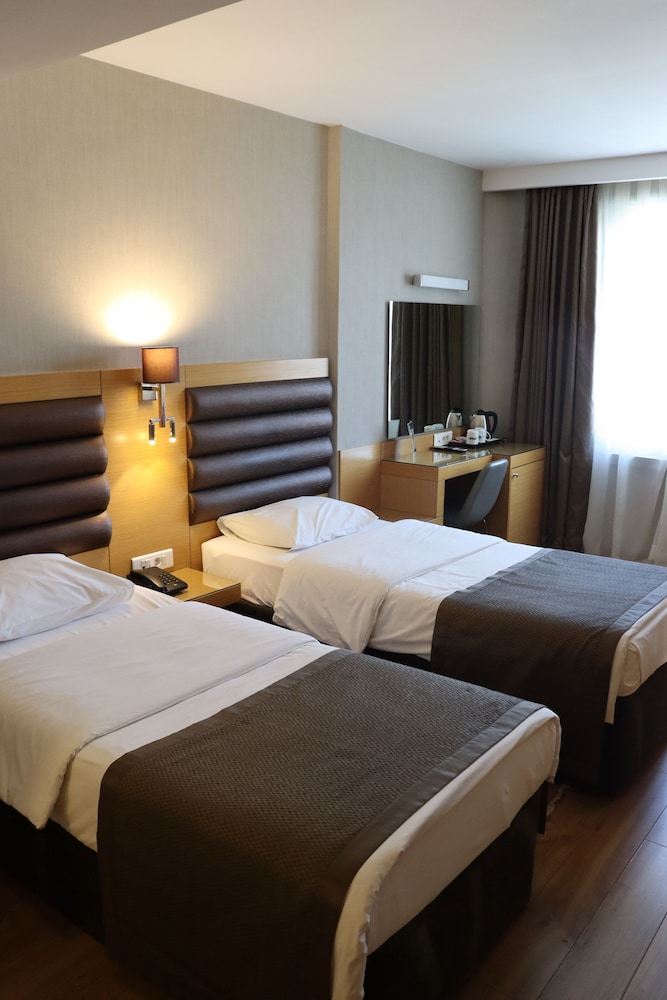 Riva Hotel Taksim 16