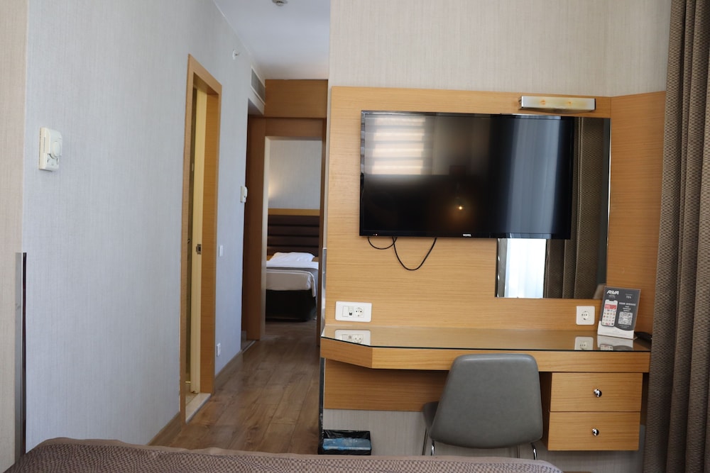 Riva Hotel Taksim 9