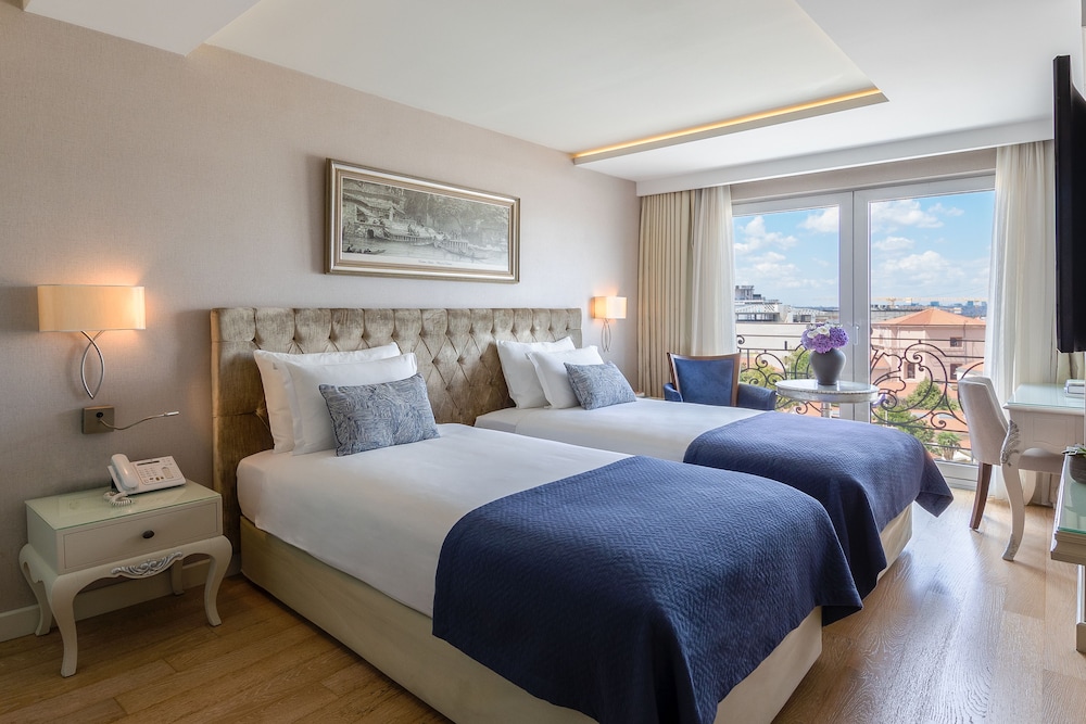 CVK Taksim Hotel 24