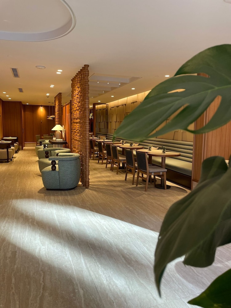 Housez Suites & Apartments 7
