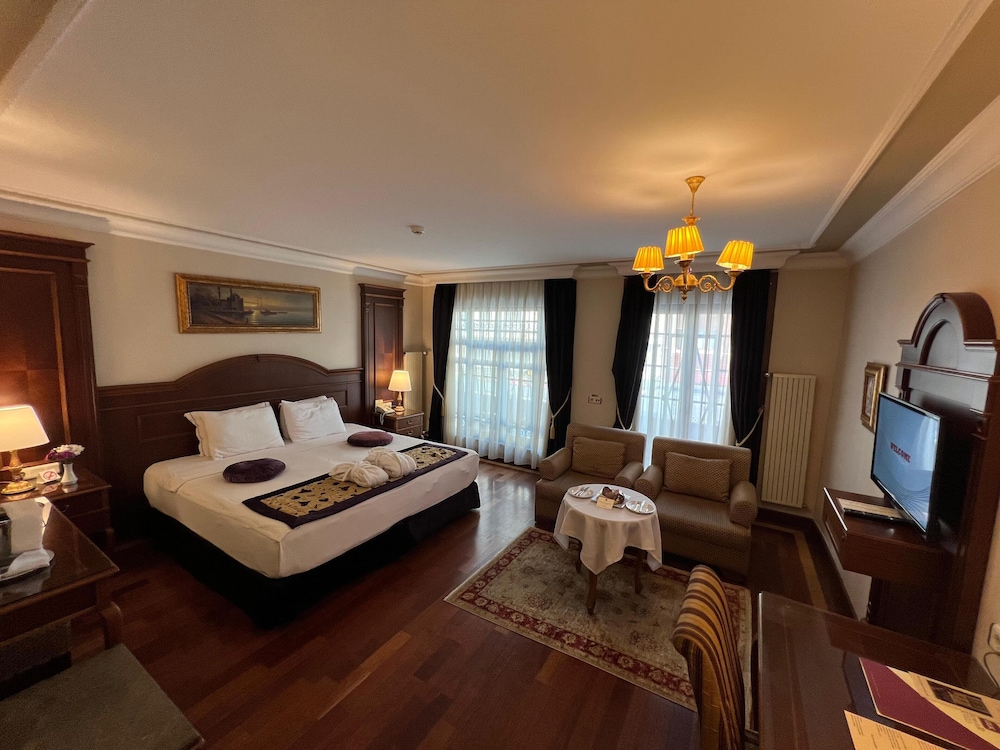 GLK PREMIER Regency Suites & Spa 20