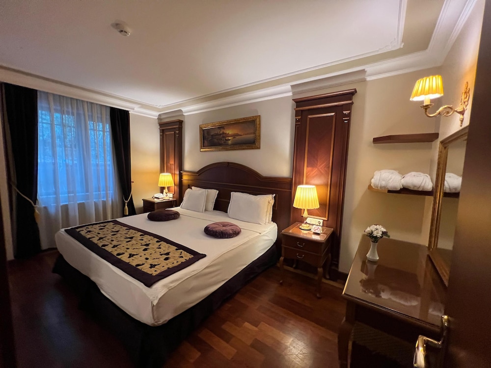 GLK PREMIER Regency Suites & Spa 17