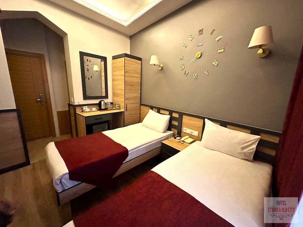 Ethnica Hotel Old City 4