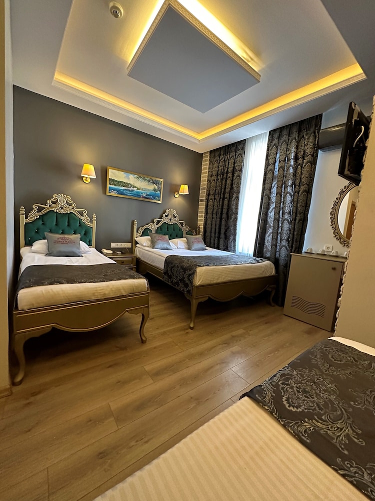 Ethnica Hotel Old City 10