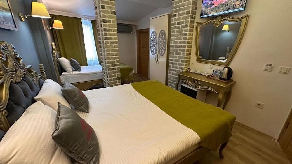 Ethnica Hotel Old City 16