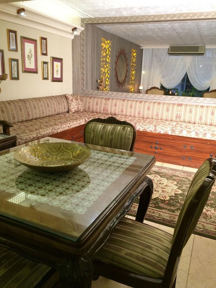Nezih Istanbul 14