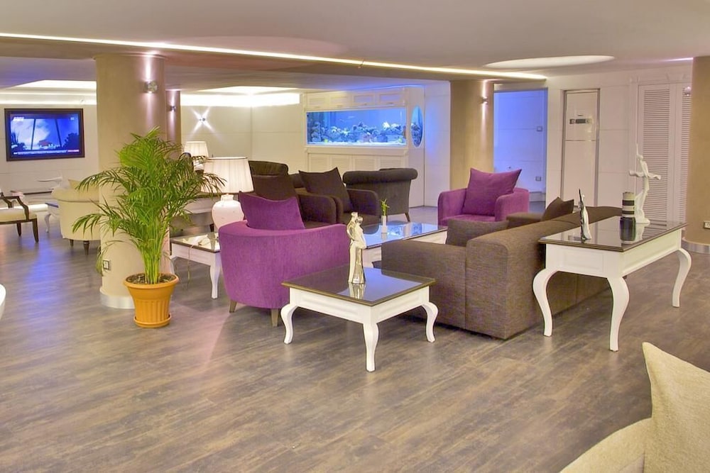 Monaco Hotel 3