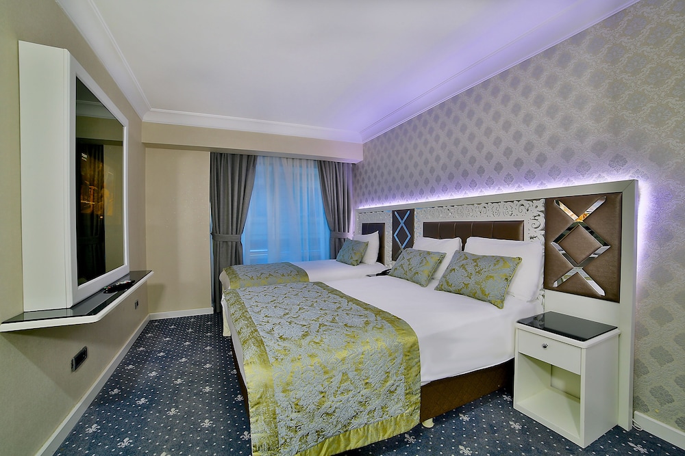 Monaco Hotel 16