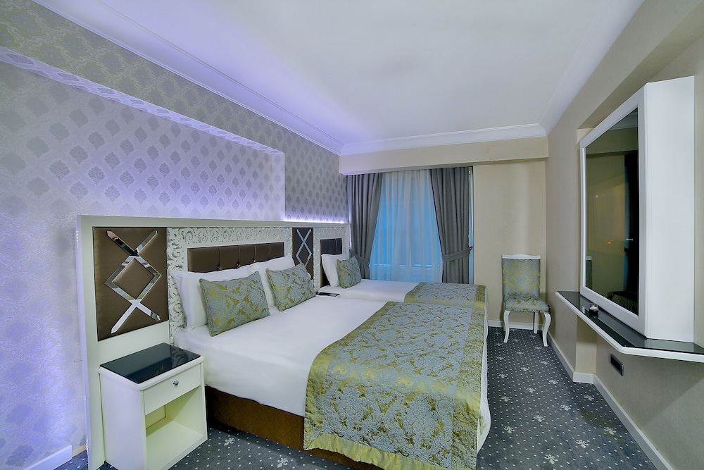 Monaco Hotel 15