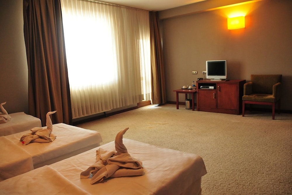 Dragos Resort Hotel Spa Restaurant 9