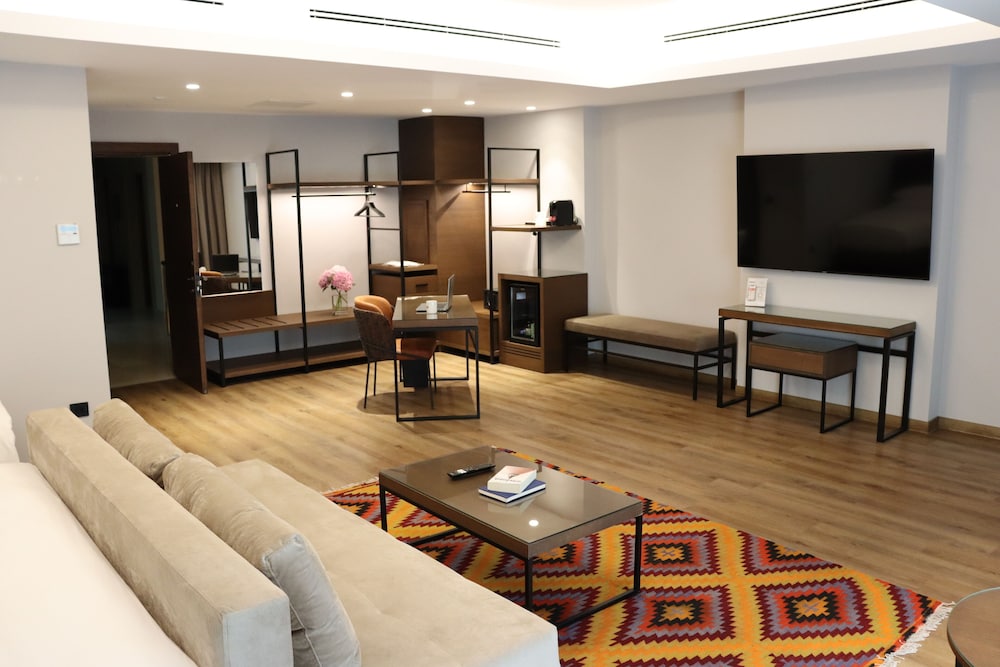 Riva Hotel Nisantasi 6