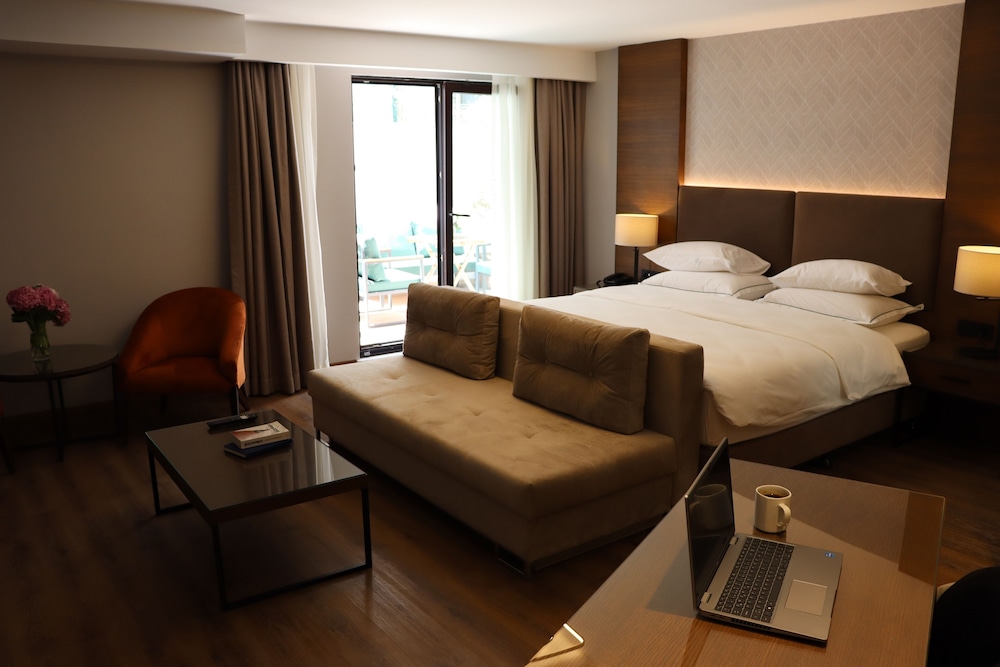 Riva Hotel Nisantasi 15