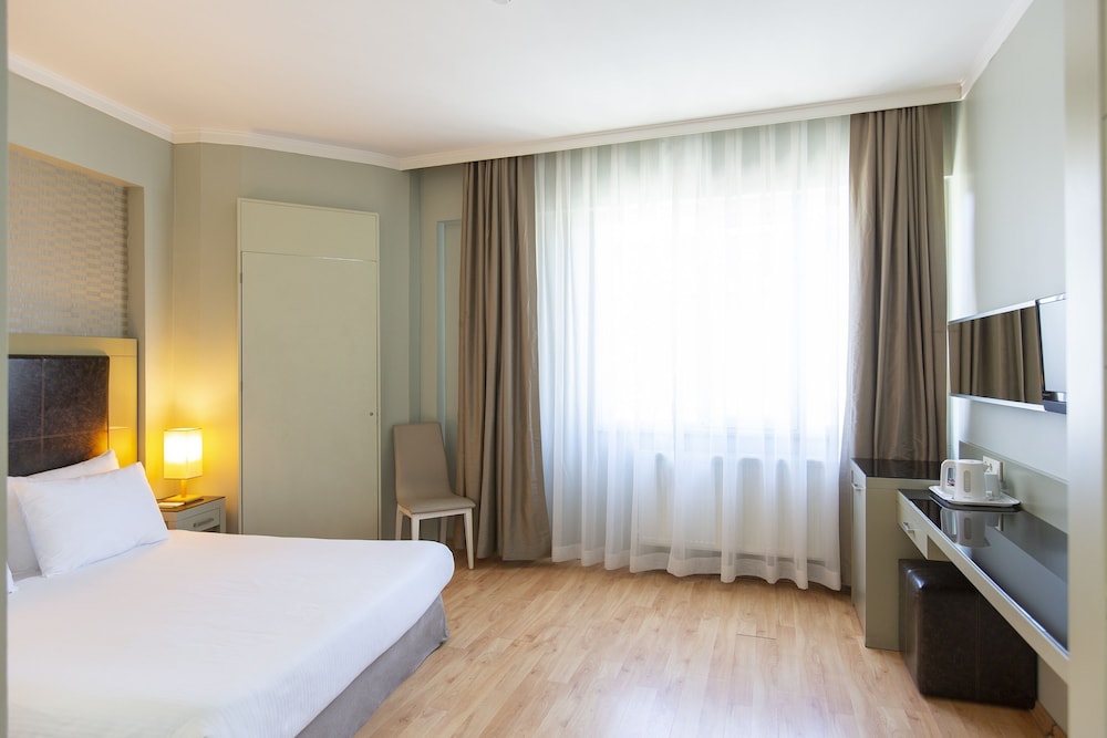 Hotellino 18