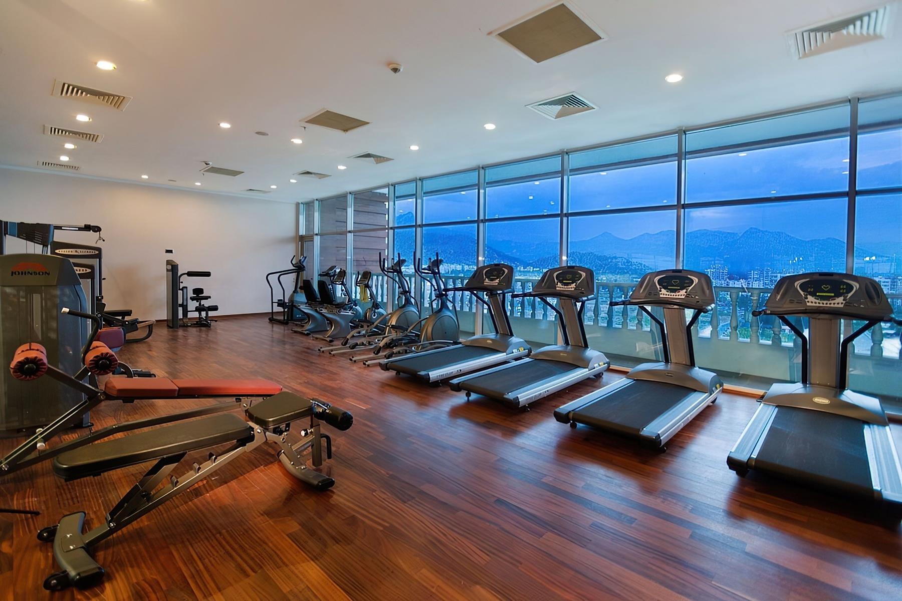 Crowne Plaza Antalya 16