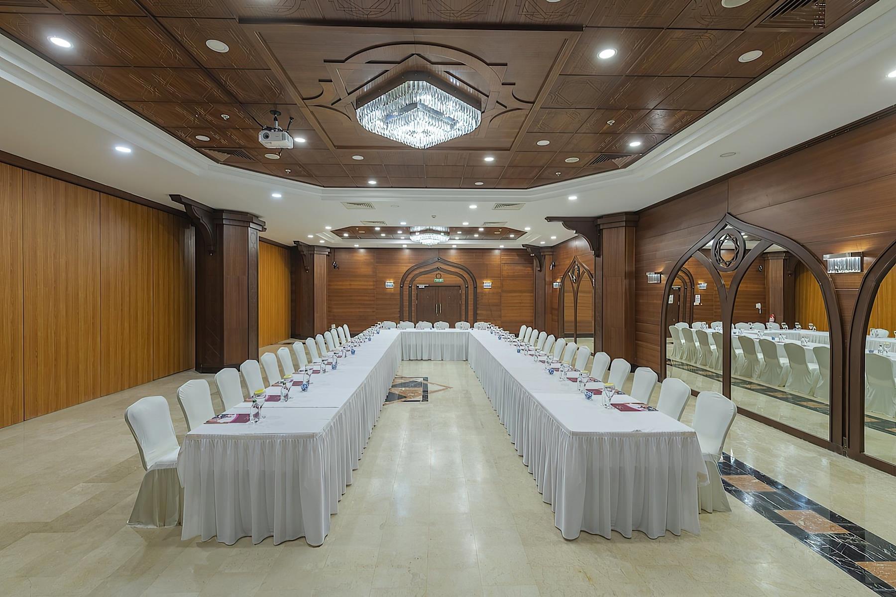Crowne Plaza Antalya 18