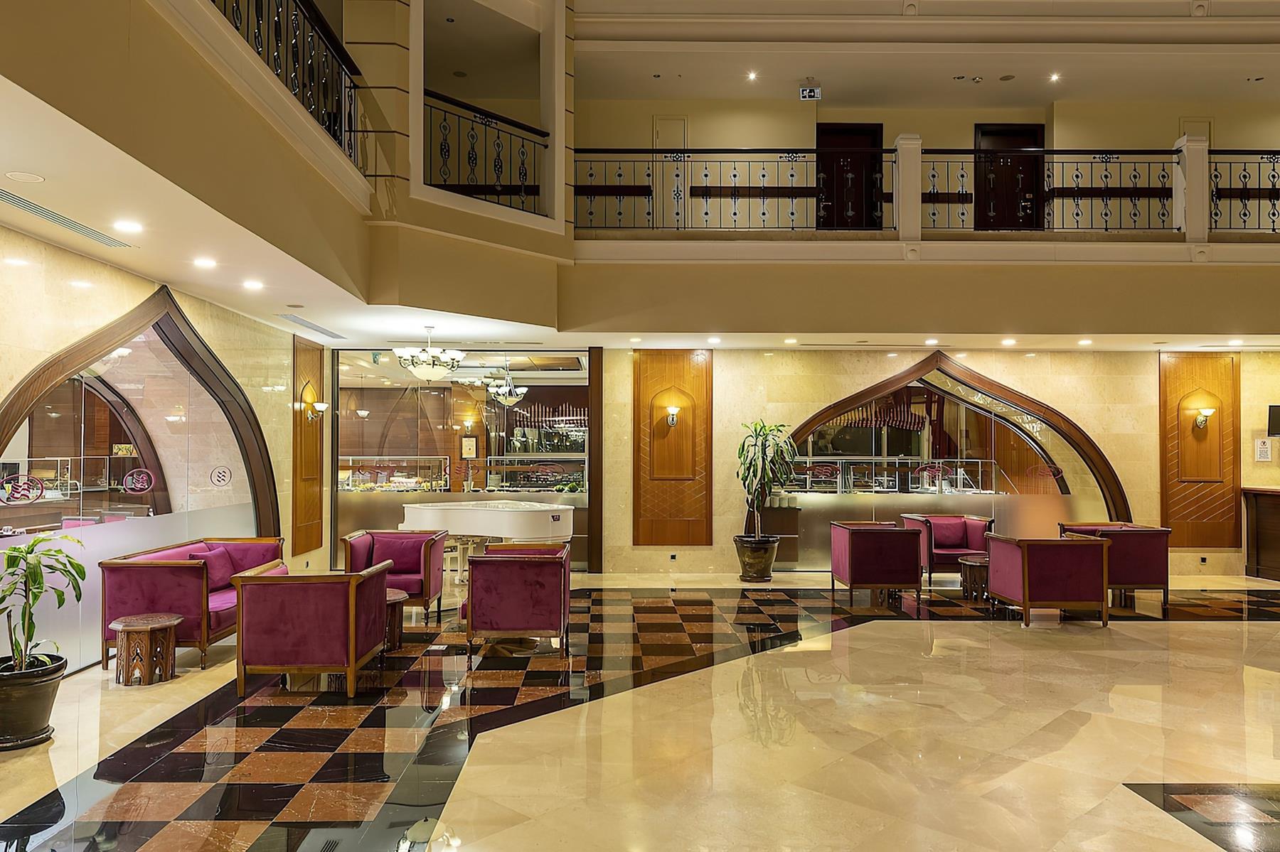 Crowne Plaza Antalya 5
