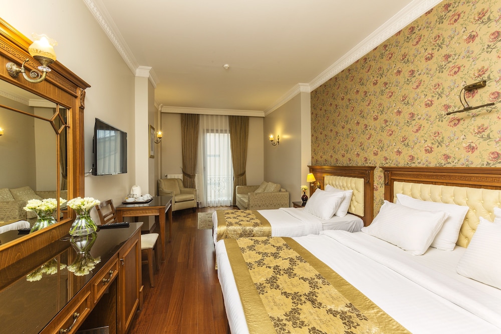 Acra Hotel 24