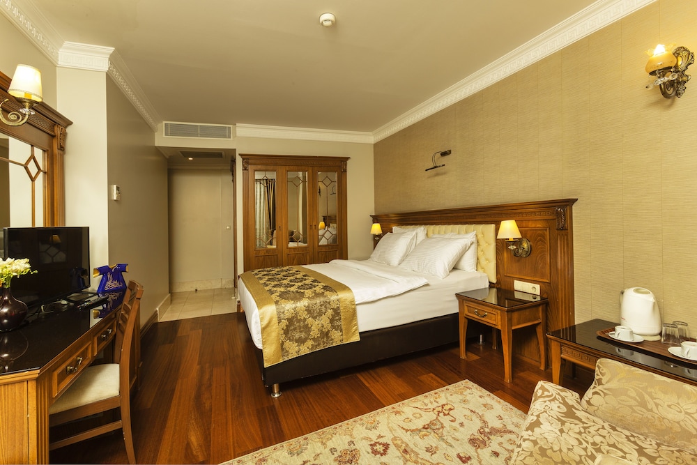 Acra Hotel 13
