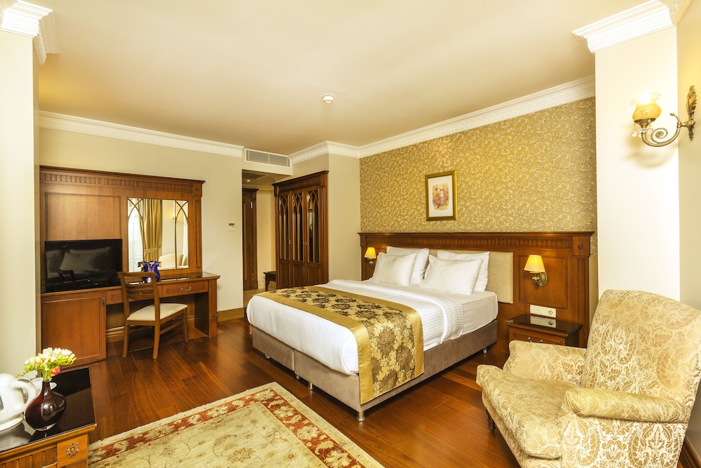 Acra Hotel 12