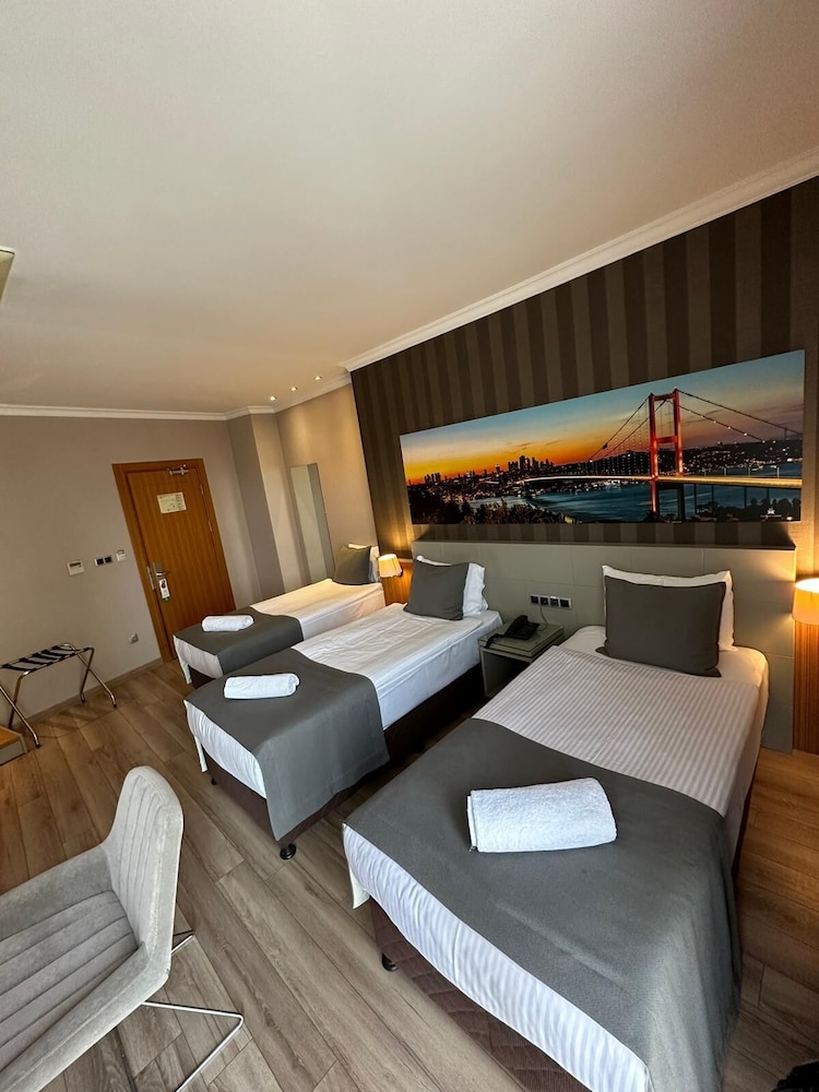 Hotel Klas 13