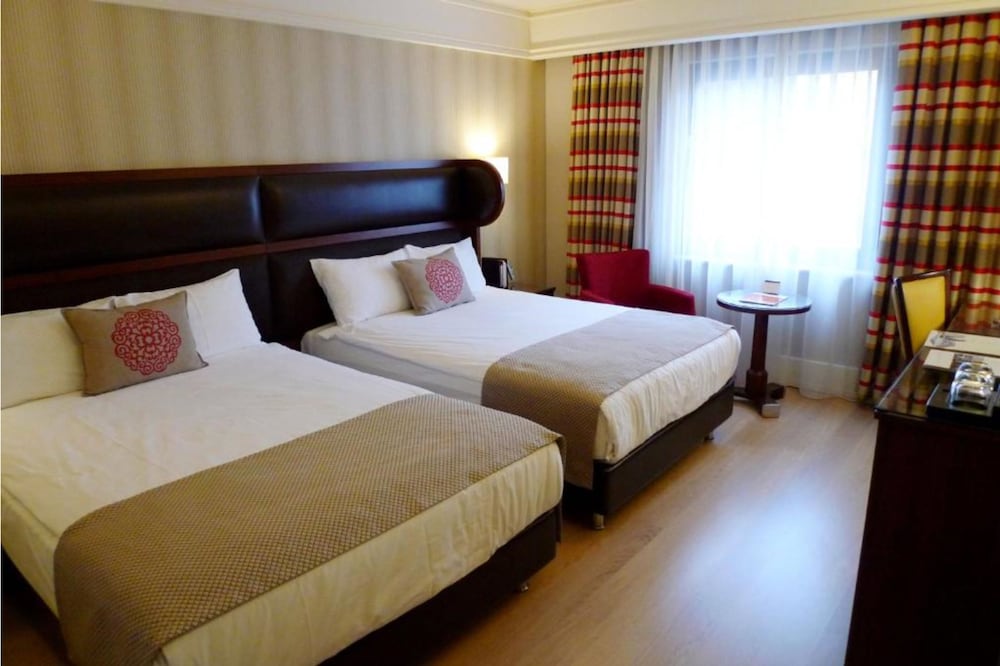 Titanic Comfort Sisli 16